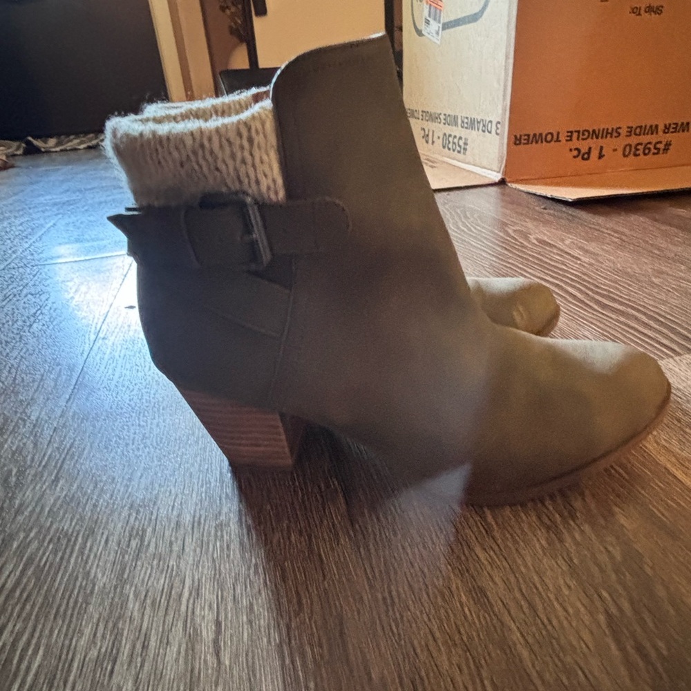 Olive Ankle Boots with Knit Cuff